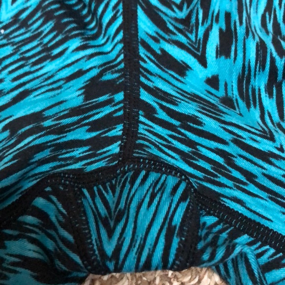 Nike running capri tights. Size Small - Picture 5 of 8